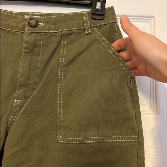 Women’s Olive Cargo Pants 4 - Picture 4 of 6